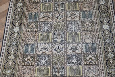 Vintage Hand-knotted Silk Rug SAI3808 - Image 4