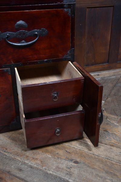 Japanese Lacquered Tansu Chest SAI3787 - Image 10