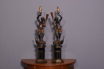 Pair of Venetian Polychrome Figures of Gondoliers - Image 16