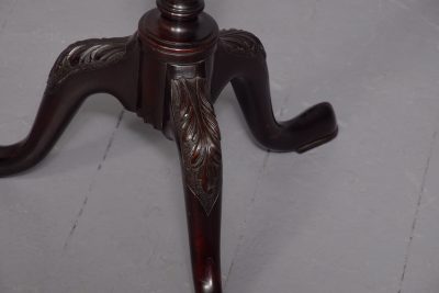 19th-century Chippendale-style circular mahogany occasional or wine table - Image 2