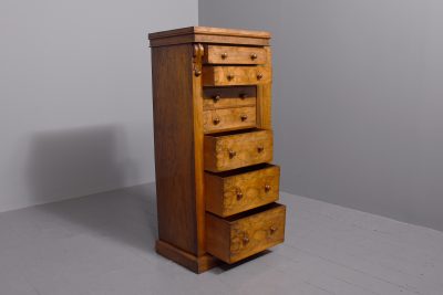 Quality mid-Victorian figured walnut Wellington secretaire chest - Image 3