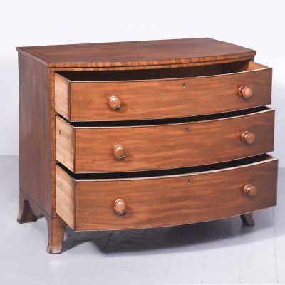 Neat-Sized George III Inlaid Bow-Fronted Mahogany Chest of Drawers - Image 8