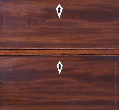 Rare George III Block-Front Mahogany Chest of 4 Graduated Drawers - Image 4