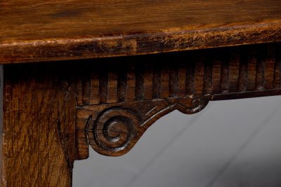 Jacobean oak refectory table with H Stretcher - Image 4