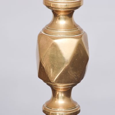 A Pair of Brass ‘King of Diamonds’ Candlesticks - Image 4
