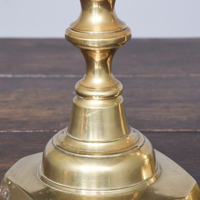 A Pair of Brass ‘King of Diamonds’ Candlesticks - Image 5