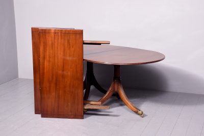 Regency Style Mahogany Dining Table - Image 2