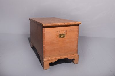 William IV Yellow Pine Blanket Box - Image 5