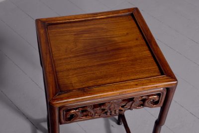 Neat-sized Qing period Chinese Hongmu occasional table - Image 4