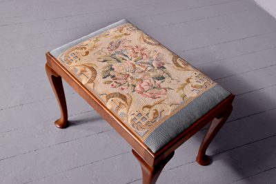 Quality mahogany Whytock and Reid stool with hand embroidered lift out tapestry seat - Image 4