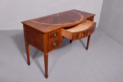 Sheraton Style Ladies desk - Image 5