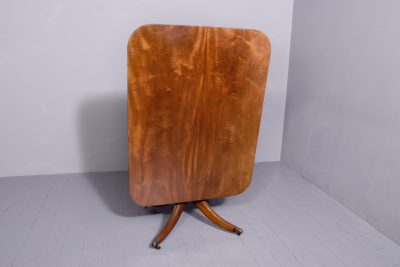 An Early Regency Mahogany Rectangular Breakfast Table - Image 2