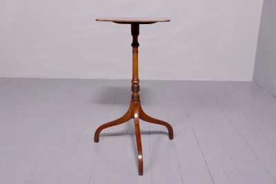 Quality ebony inlaid attractive George III mahogany occasional table - Image 5