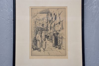 Pair of signed and framed Judaica etchings of Jerusalem scenes - Image 2