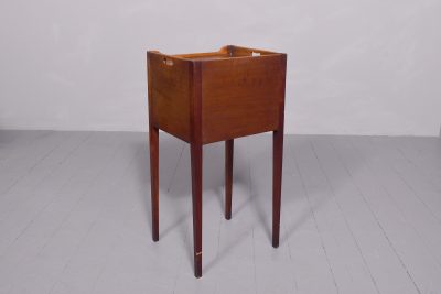 A Late George III Mahogany Bedside Cabinet - Image 7