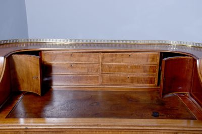 Gillows of Lancaster Carlton House Desk - Image 4