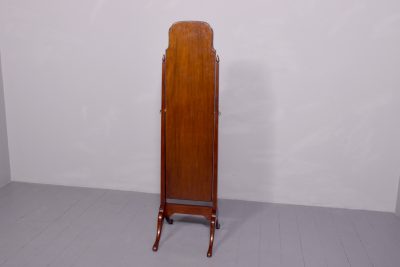 Quality Queen Anne style neat-sized mahogany cheval mirror in Spanish mahogany - Image 5