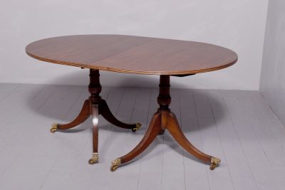 George III style pedestal mahogany dining table with additional leaf - Image 9
