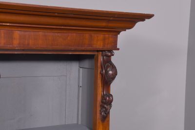 Quality three-section, mid-Victorian mahogany open bookcase - Image 6