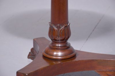 Neat-sized William IV mahogany wine/occasional table. - Image 2