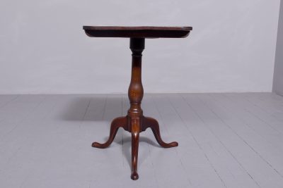 A George III Mahogany Snap Top Table - Image 4