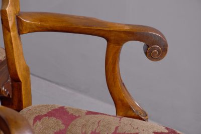 Quality Set Of 8 George II Style Walnut Dining Chairs - Image 5