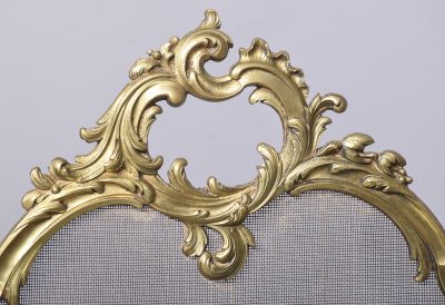 Louis XV Style Cast Brass and Mesh Fire Screen - Image 3