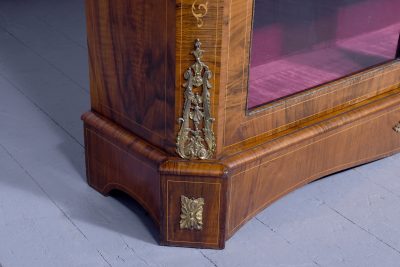 Victorian figured walnut marquetry inlaid two-door glazed cabinet - Image 5