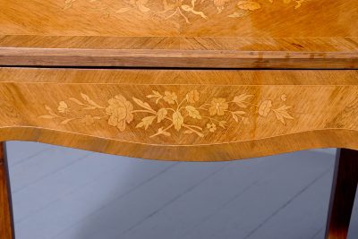 Neat Sized French Bureau De Dame - Image 14