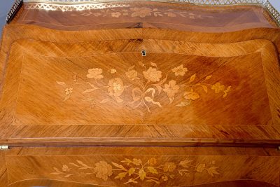 Neat Sized French Bureau De Dame - Image 13