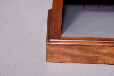 Pair of Victorian neat sized, mahogany open bookcases with adjustable shelves - Image 3