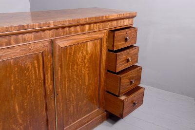 Gillows of Lancaster Low Linen Press - Image 3