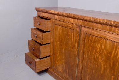 Gillows of Lancaster Low Linen Press - Image 4