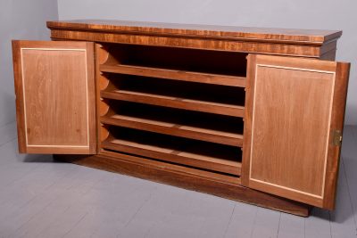 Gillows of Lancaster Low Linen Press - Image 6