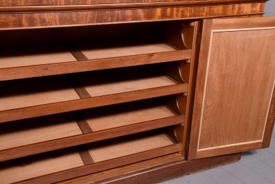 Gillows of Lancaster Low Linen Press - Image 7