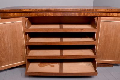 Gillows of Lancaster Low Linen Press - Image 9