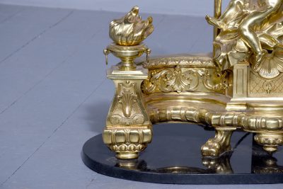 Pair of large French ormolu decorative lamps - Image 5