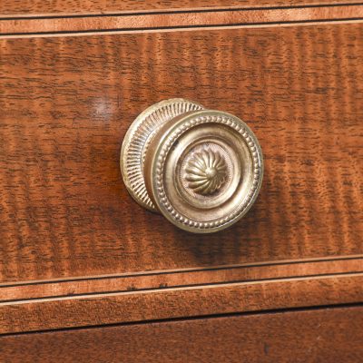 Quality Neat-Sized Edwardian Sheraton Style Writing Desk - Image 3