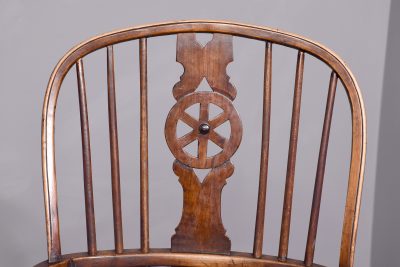 Yew & Elm Windsor Chair - Image 4