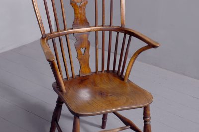 Yew & Elm Windsor Chair - Image 3