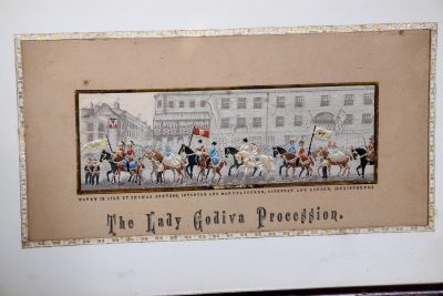 Set of 3 Framed Silk-Work Panels - Image 3
