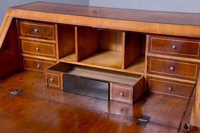 Stylish, 19th century rosewood - inlaid, blonde walnut Continental bureau (secretaire) - Image 5