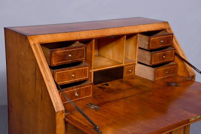Stylish, 19th century rosewood - inlaid, blonde walnut Continental bureau (secretaire) - Image 4