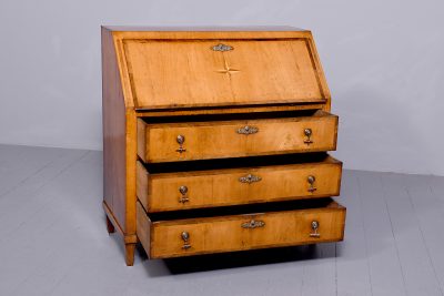 Stylish, 19th century rosewood - inlaid, blonde walnut Continental bureau (secretaire) - Image 3