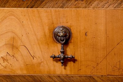 Stylish, 19th century rosewood - inlaid, blonde walnut Continental bureau (secretaire) - Image 2
