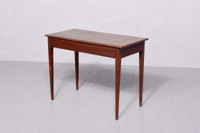 George III mahogany side table with frieze drawer on tapering legs - Image 6