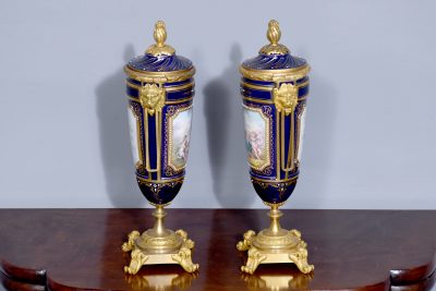 Pair of Sevres or Sevres style hand - decorated cobalt blue porcelain vases with ormolu mounts - Image 9