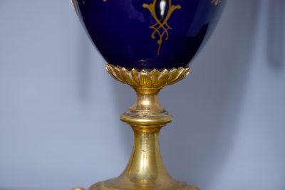 Pair of Sevres or Sevres style hand - decorated cobalt blue porcelain vases with ormolu mounts - Image 4