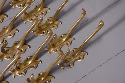 Large set of 21 Cast Brass Double Wall Hooks - Image 4