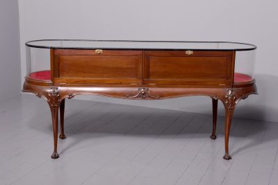 Large Mahogany and Glazed Display Cabinet of Generous Proportions - Image 10